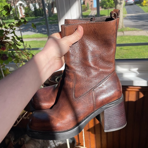 American Eagle Outfitters Chunky Y2K 90’s Boots. - Picture 9 of 11